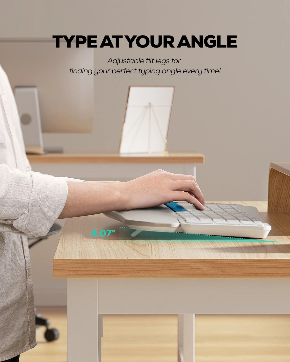 Collection of Nulea RT05B Wireless Ergonomic Keyboard in a gallery layout